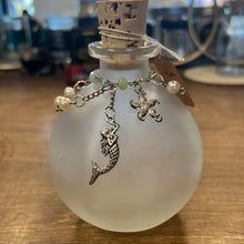 Load image into Gallery viewer, Mermaid glass bottle - frosted #wi7
